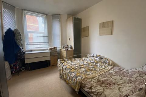 1 bedroom apartment to rent, Seashells