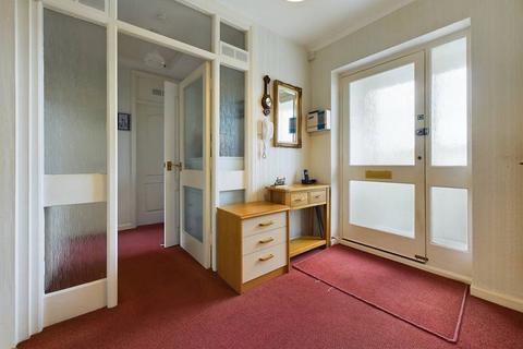 6 Bryn Castell, Radyr, Cardiff, CF15 8RA