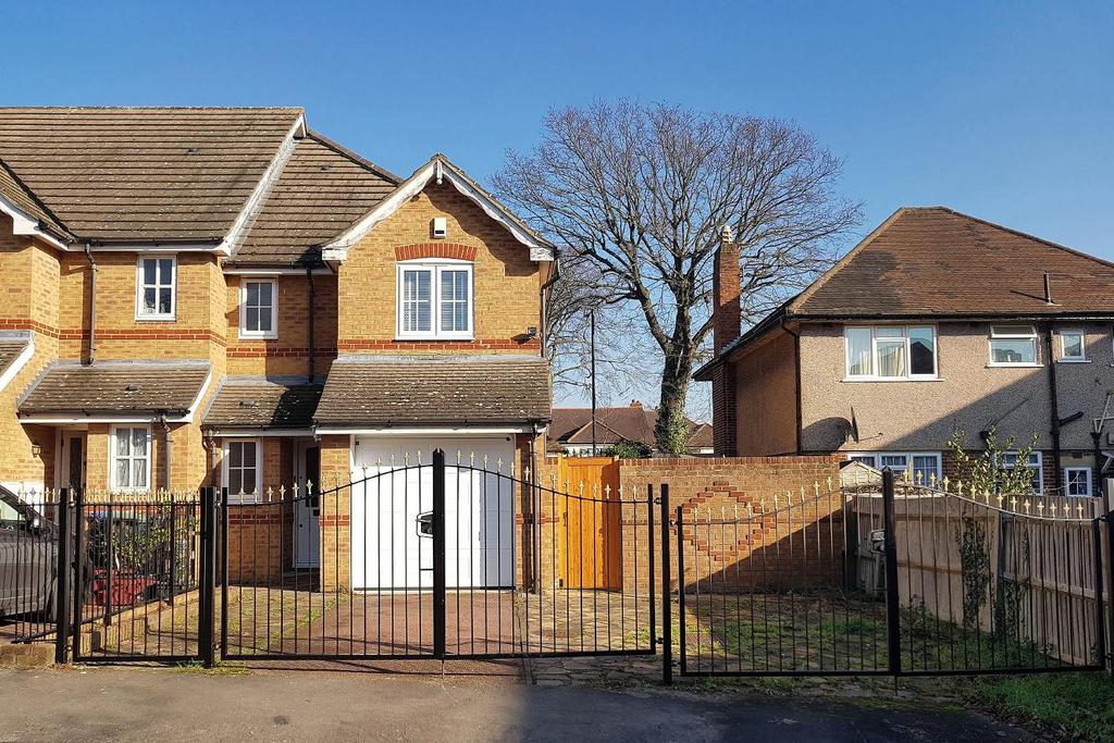 St. Johns Close, Southgate 3 bed end of terrace house for sale £739,950