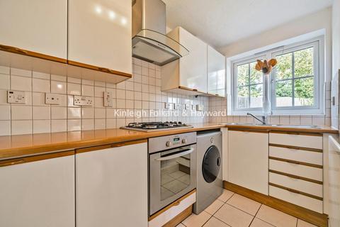 3 bedroom end of terrace house for sale, St. Johns Close, Southgate