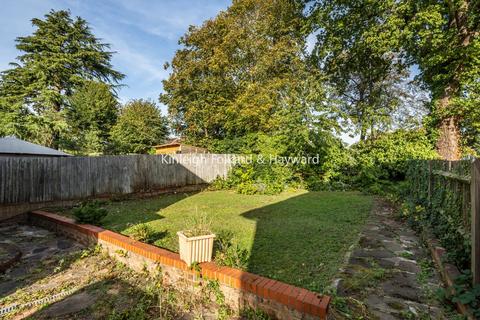 3 bedroom end of terrace house for sale, St. Johns Close, Southgate