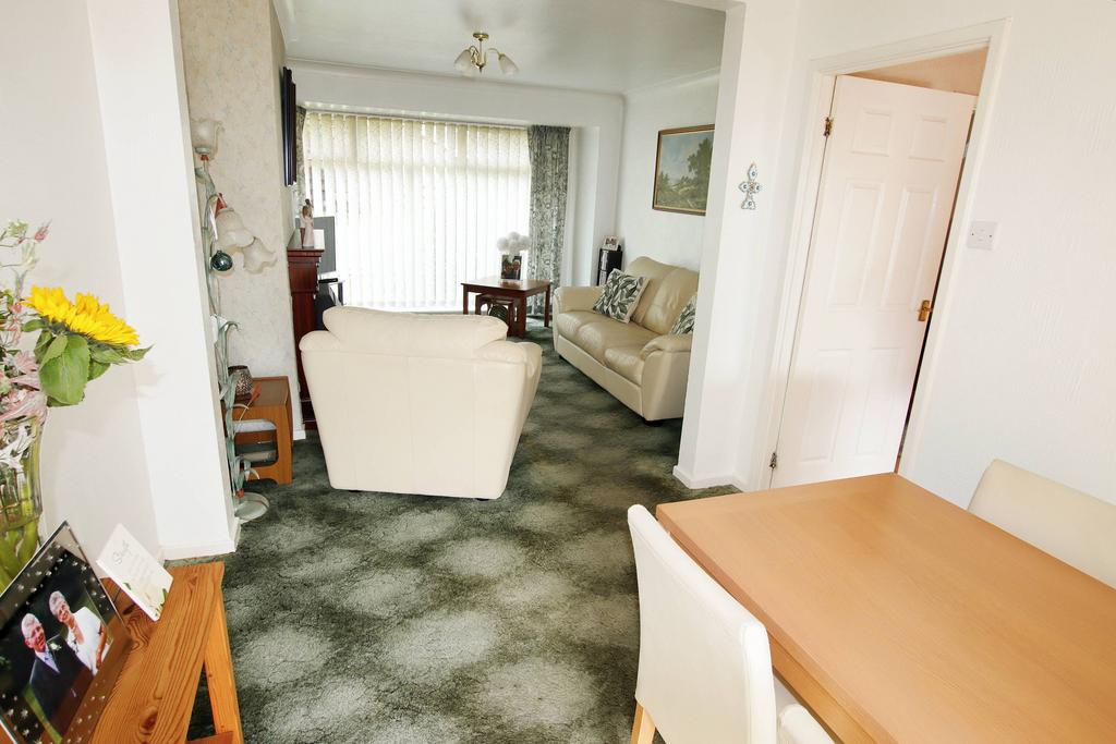 Bryans Leap, Burnopfield NE16 3 bed semidetached house for sale £169,995