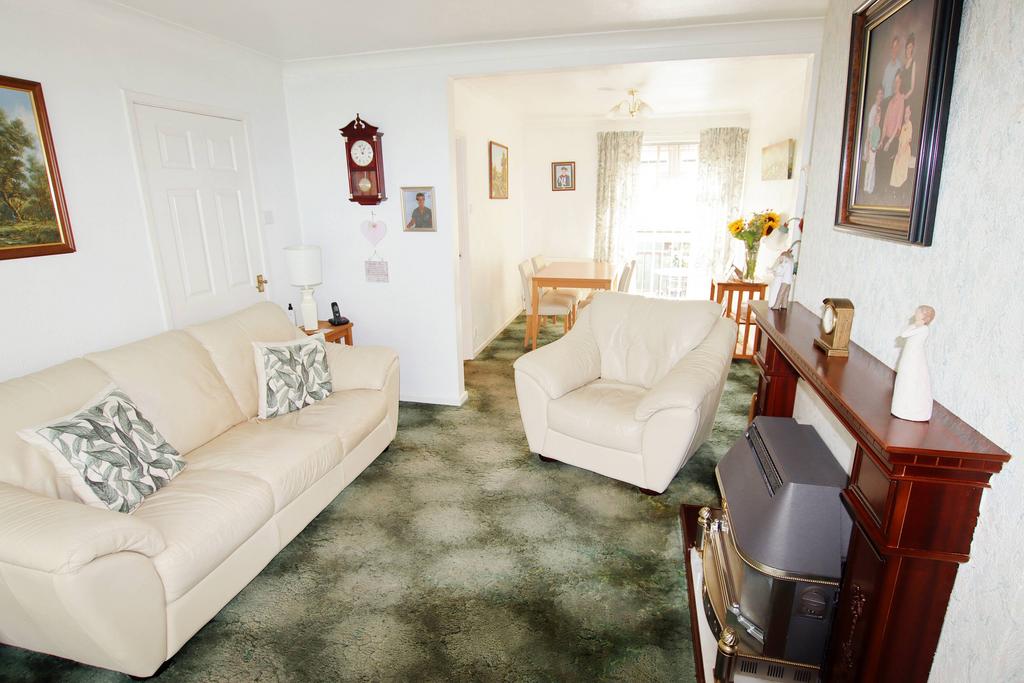 Bryans Leap, Burnopfield NE16 3 bed semidetached house for sale £169,995