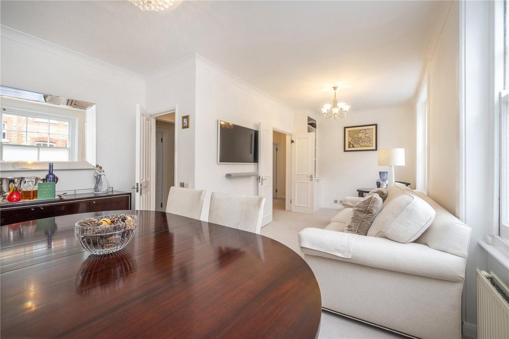 Gosfield Street, London 2 bed flat for sale £950,000