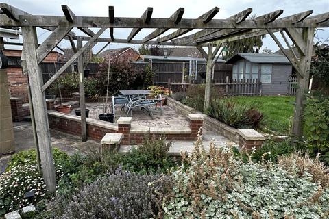 22 Anbrook Crescent, Hucclecote, Gloucester, GL3 3HL