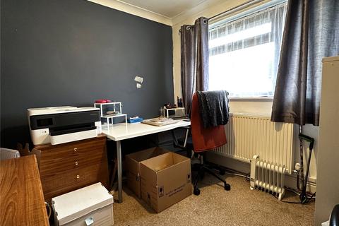 22 Anbrook Crescent, Hucclecote, Gloucester, GL3 3HL