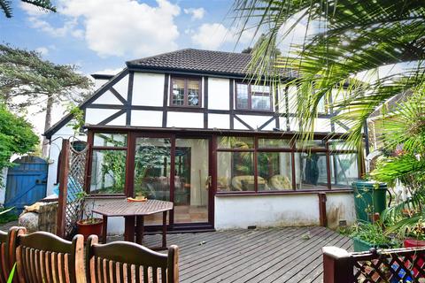 15 Mill Lane, Rustington, Littlehampton, BN16 3ED