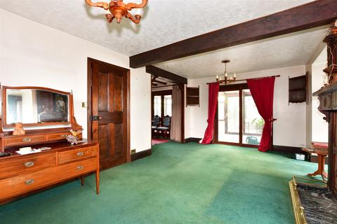 15 Mill Lane, Rustington, Littlehampton, BN16 3ED