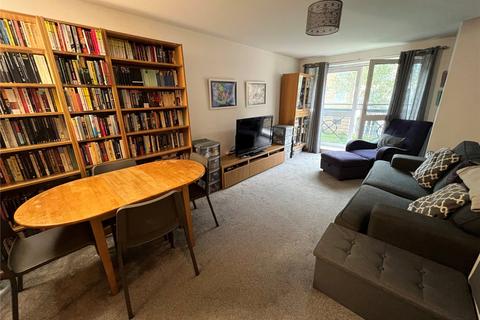 2 bedroom apartment to rent, Cline Road, London, N11