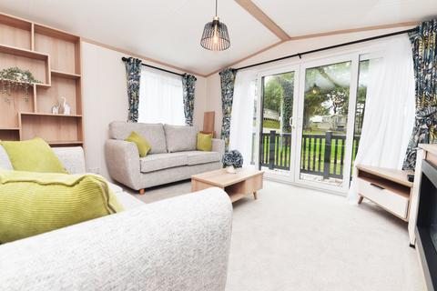 3 bedroom park home for sale, Woodland View, Bashley Park, Sway Road, New Milton, BH25