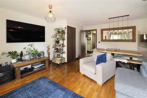 3 bedroom end of terrace house for sale, Olympia Way, Whitstable