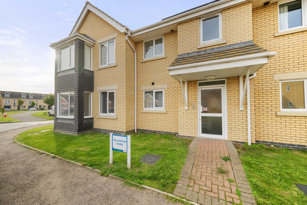 Blyton Road, Skegness PE25 2 bed flat for sale £119,950