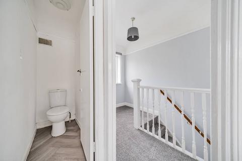 86 Hampton Road, London, E4 8NR