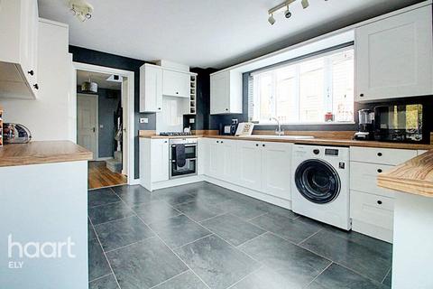 42 Collier Close, Ely, CB6 3WX