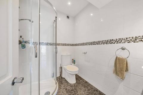 138 Benhurst Gardens, South Croydon, CR2 8NW