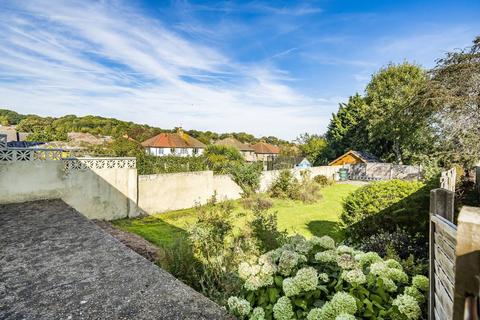 138 Benhurst Gardens, South Croydon, CR2 8NW