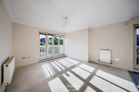 2 bedroom flat for sale - Woodshires Road, Solihull, B92