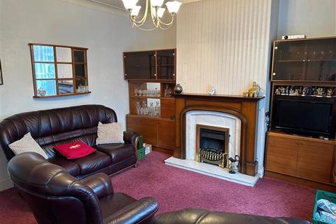 25 Whitegate Lane, Chadderton, Oldham, OL9 8LS