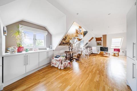 2 bedroom flat for sale, Sunbury-on-Thames,  Surrey,  TW15