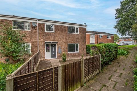 3 bedroom semi-detached house for sale - Milton Road, Catshill, Bromsgrove, Worcestershire, B61