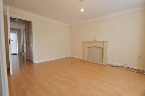 3 bedroom terraced house for sale, Cygnet Drive, Brownhills, Walsall