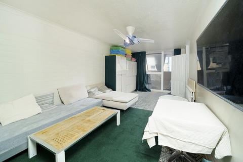 2 bedroom flat for sale - Hales Prior, Calshot Street, London, N1