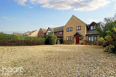 4 bedroom detached house for sale, Ugg Mere Court Road, Ramsey Heights