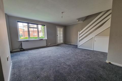 3 bedroom semi-detached house to rent, South Millers Dale