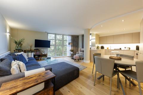 2 bedroom apartment to rent - Buckingham Palace Road, London, SW1W