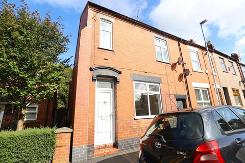 4 bedroom end of terrace house to rent, Enderley Street, Newcastle-under-Lyme, ST5