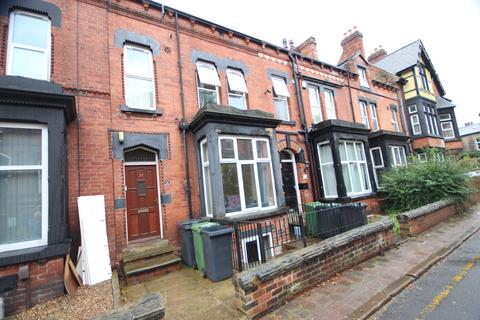 7 bedroom house to rent, Regent Park Terrace, Hyde Park, Leeds