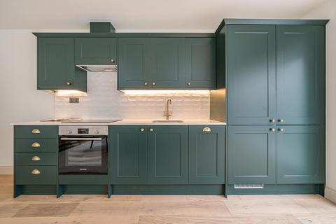 Flat 1, 86a Quicks Road, London, SW19 1EX