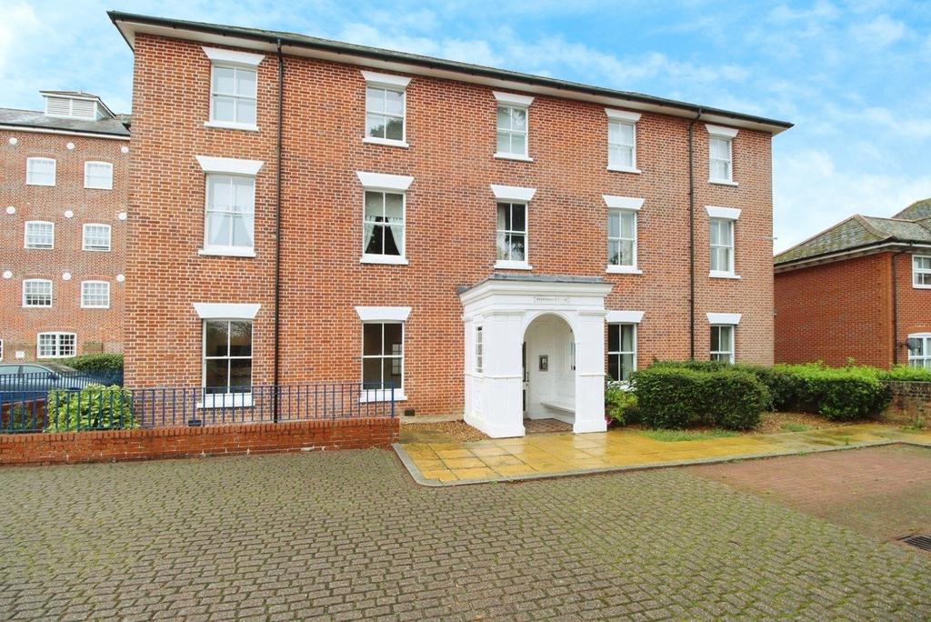 Maltings Park, Colchester Road, West Bergholt, Colchester, CO6 2 bed apartment for sale £230,000