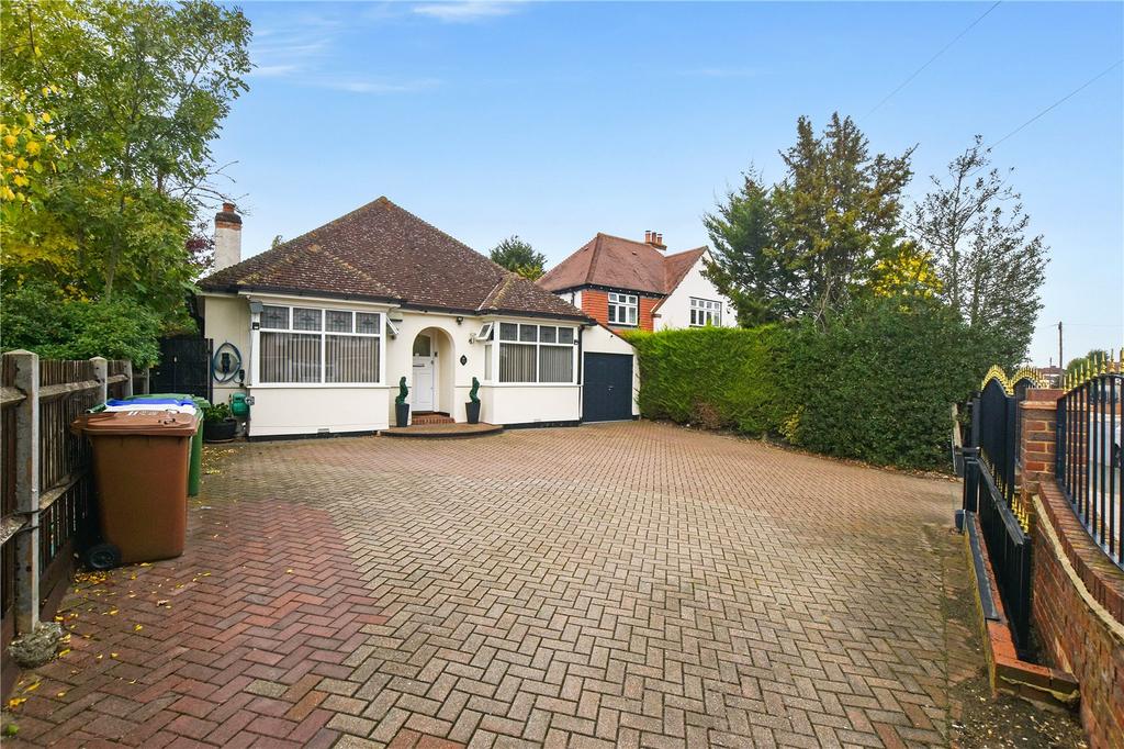 Baldwyns Park, Bexley, Kent, DA5 3 bed bungalow for sale £750,000