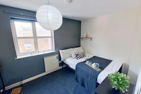 4 bedroom townhouse to rent, 150 North Sherwood Street, Nottingham, NG1 4EF