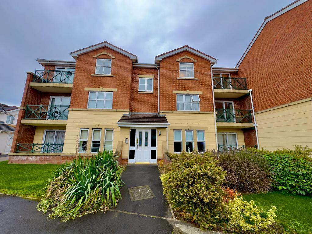 The Copse, Forest Hall, Newcastle upon Tyne, NE12 2 bed flat for sale