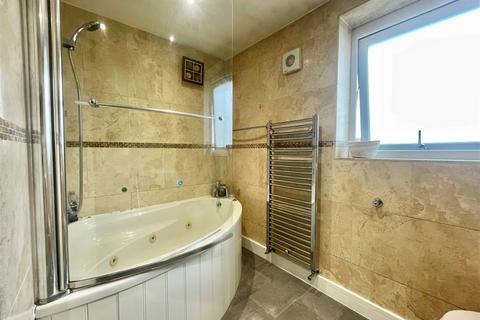 3 bedroom semi-detached house for sale, Cranleigh Drive, Cheadle