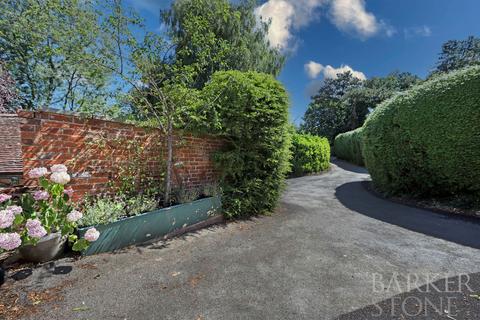 5 bedroom country house to rent, Winter Hill, Cookham Dean, SL6