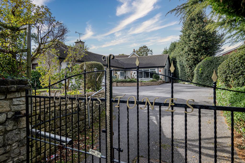 Blyth Road, Worksop, S81 3 bed bungalow for sale £399,000
