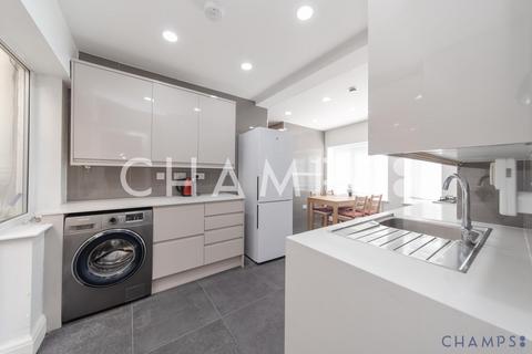 16 Cheyne Close, London, NW4 3NH