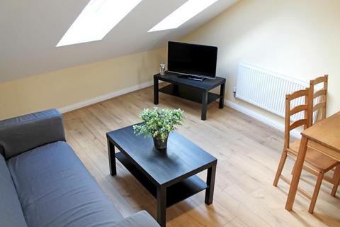 3 bedroom flat to rent, Flat 4, 254 North Sherwood Street, Nottingham, NG1 4EN