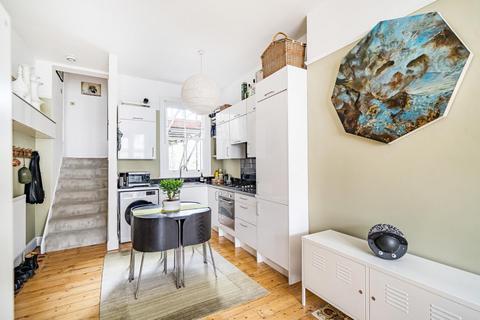 109b Tressillian Road, London, SE4 1XZ