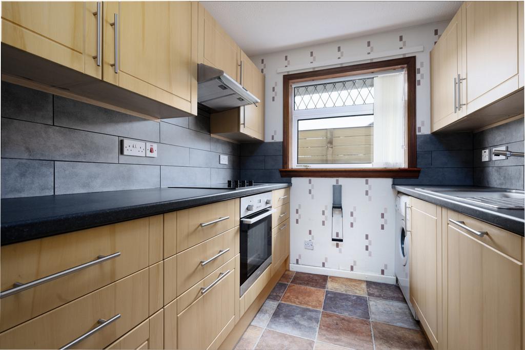 Gateside Gardens, Greenock, PA16 2 bed semidetached bungalow £110,000