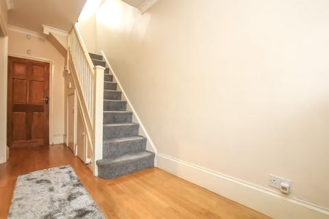 3 bedroom house for sale - Lyndhurst Avenue, North Finchley, N12