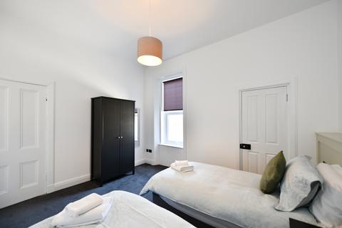 2 bedroom apartment to rent, Main Street, Prestwick KA9