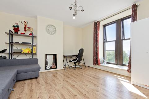 2 bedroom flat for sale, 2/1, 18 Arbroath Road, Dundee DD4 6EP