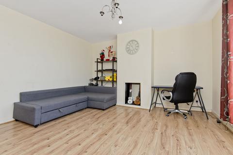 2 bedroom flat for sale, 2/1, 18 Arbroath Road, Dundee DD4 6EP