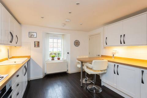 Pitnacree Cottage Pitnacree Street, Alyth, Blairgowrie, PH11 8DY
