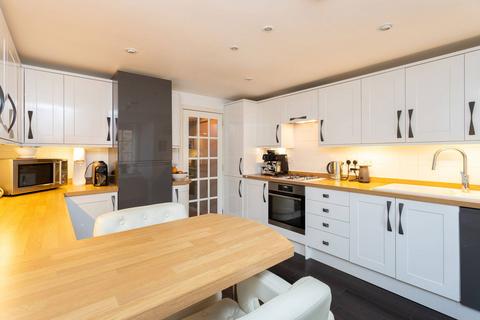 Pitnacree Cottage Pitnacree Street, Alyth, Blairgowrie, PH11 8DY