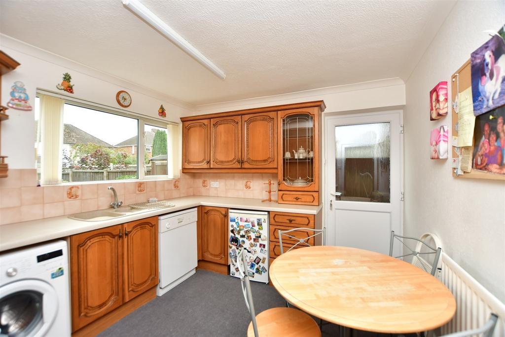 Kitchen/ Breakfast Room